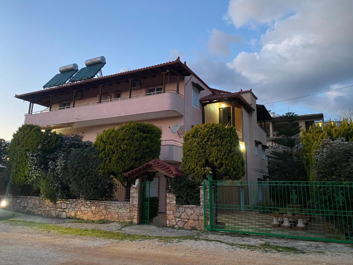 Hotel Moscopole Ксамил Екстериор снимка